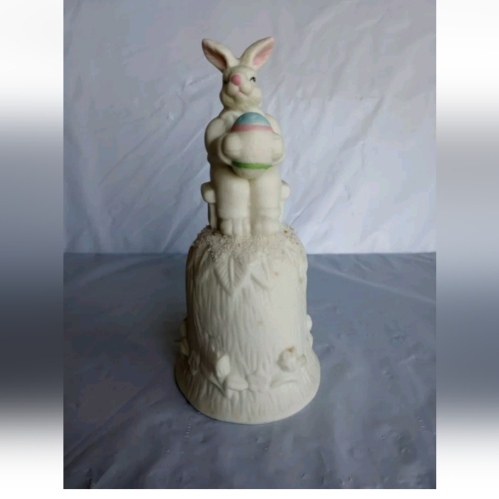 VTG Jade Collection Bunny Bell  - Easter / Rabbit Decor